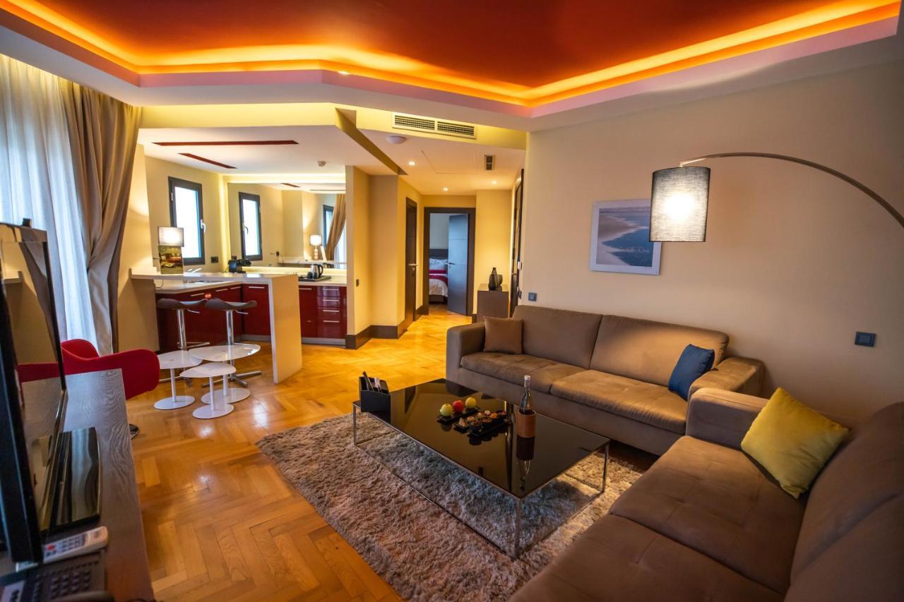 Gray Boutique Hotel Casablanca Exteriör bild A suite at the hotel